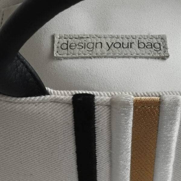 <span style="font-family:Bodoni Moda;">NORA</span><br>Canvas - Image 5
